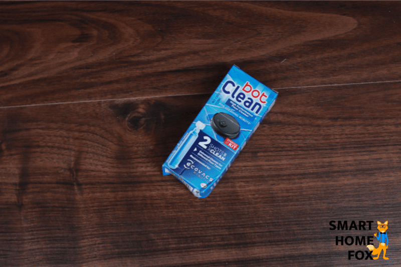 Чистящее средство Bot Clean, входящее в комплект поставки Ecovacs Deebot OZMO T8+.